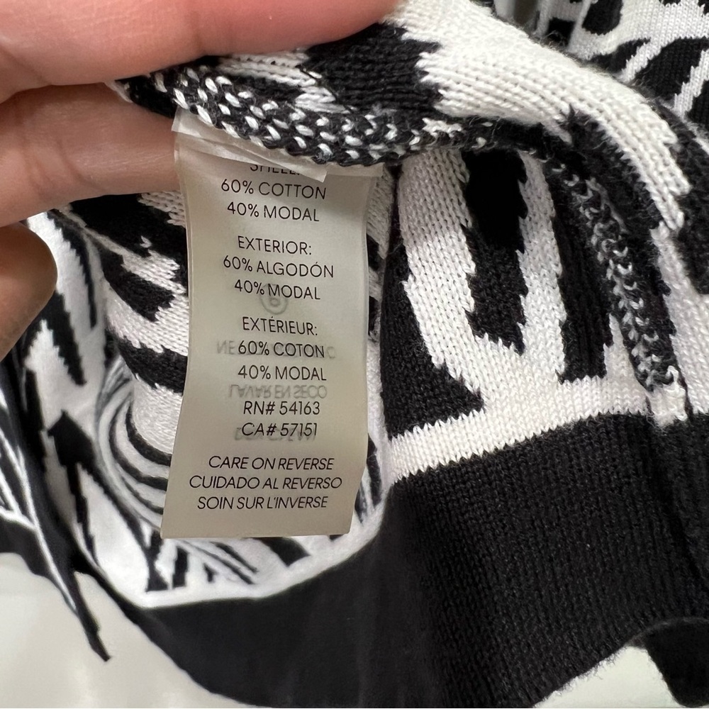 Calvin Klein Women’s Cardigan Size Medium - Picture 3 of 11